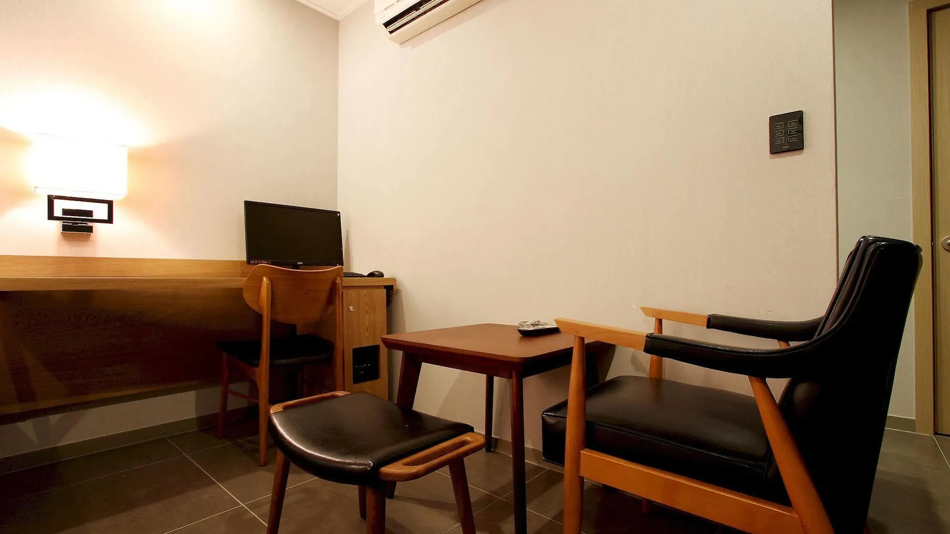 Bando Tourist Hotel Incheon