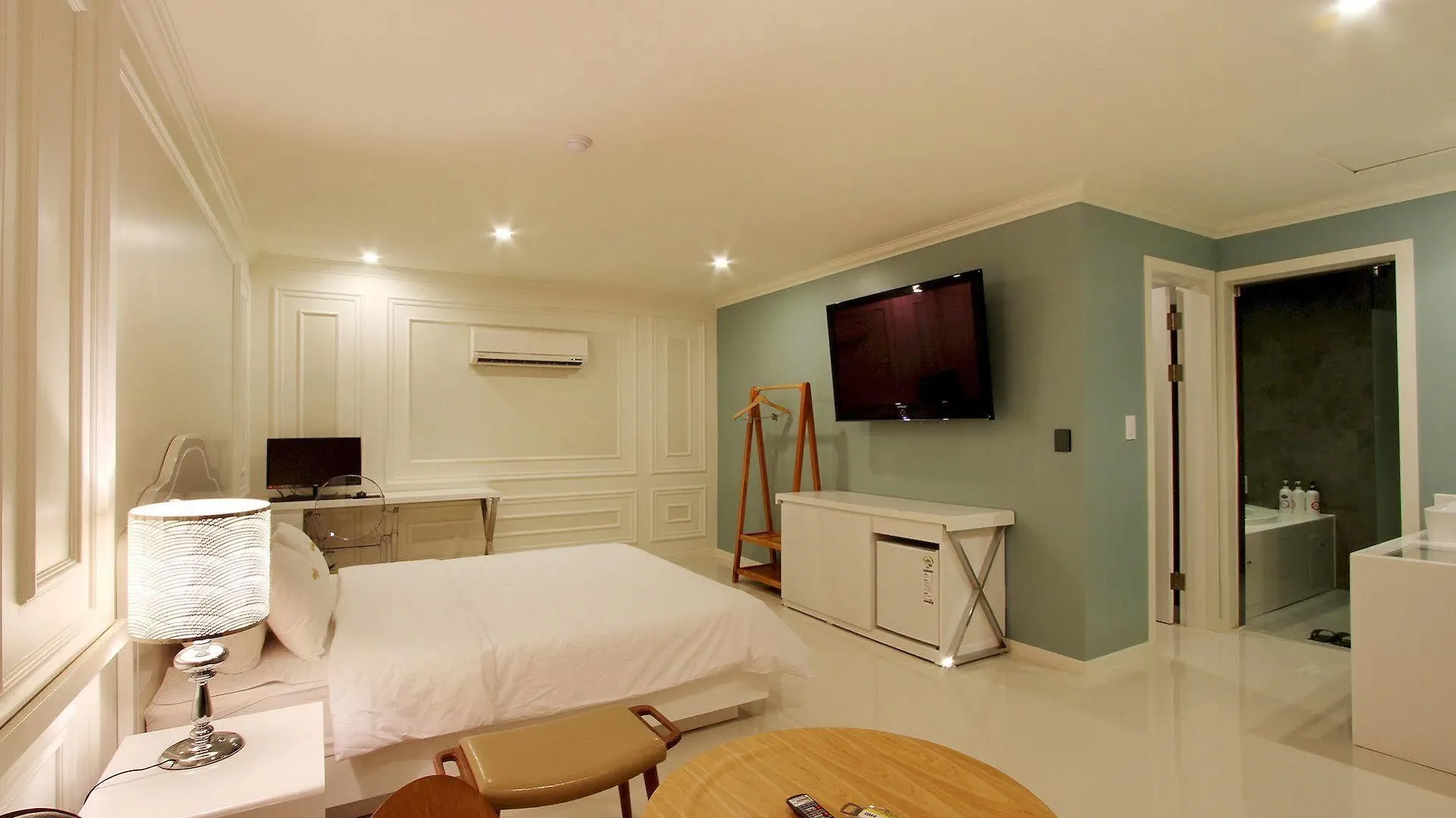 Bando Tourist Hotel Incheon