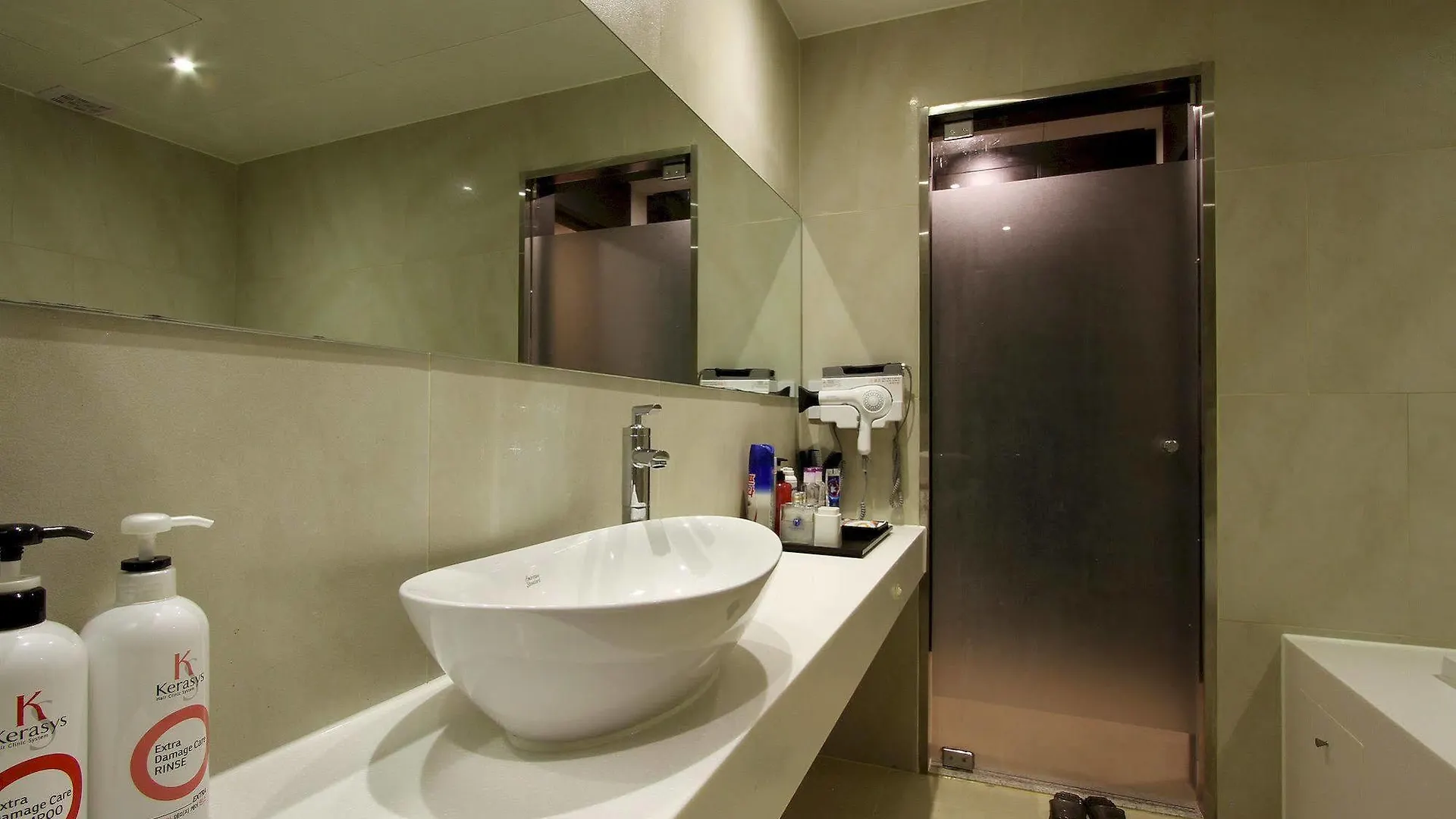 Bando Tourist Hotel Incheon 3*,  South Korea